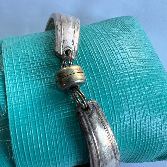 Bracelet - Picture 3 of 3